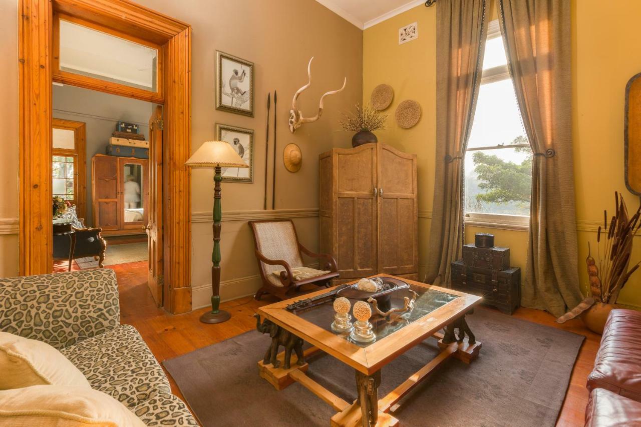 Royston Hall Historical Guesthouse Umtentweni エクステリア 写真