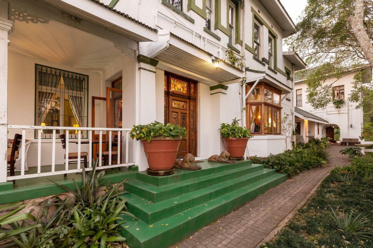 Royston Hall Historical Guesthouse Umtentweni エクステリア 写真